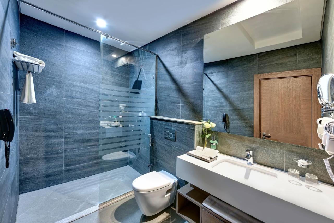 Abar Hotel Apartments Dip-1 Dubai Bagian luar foto