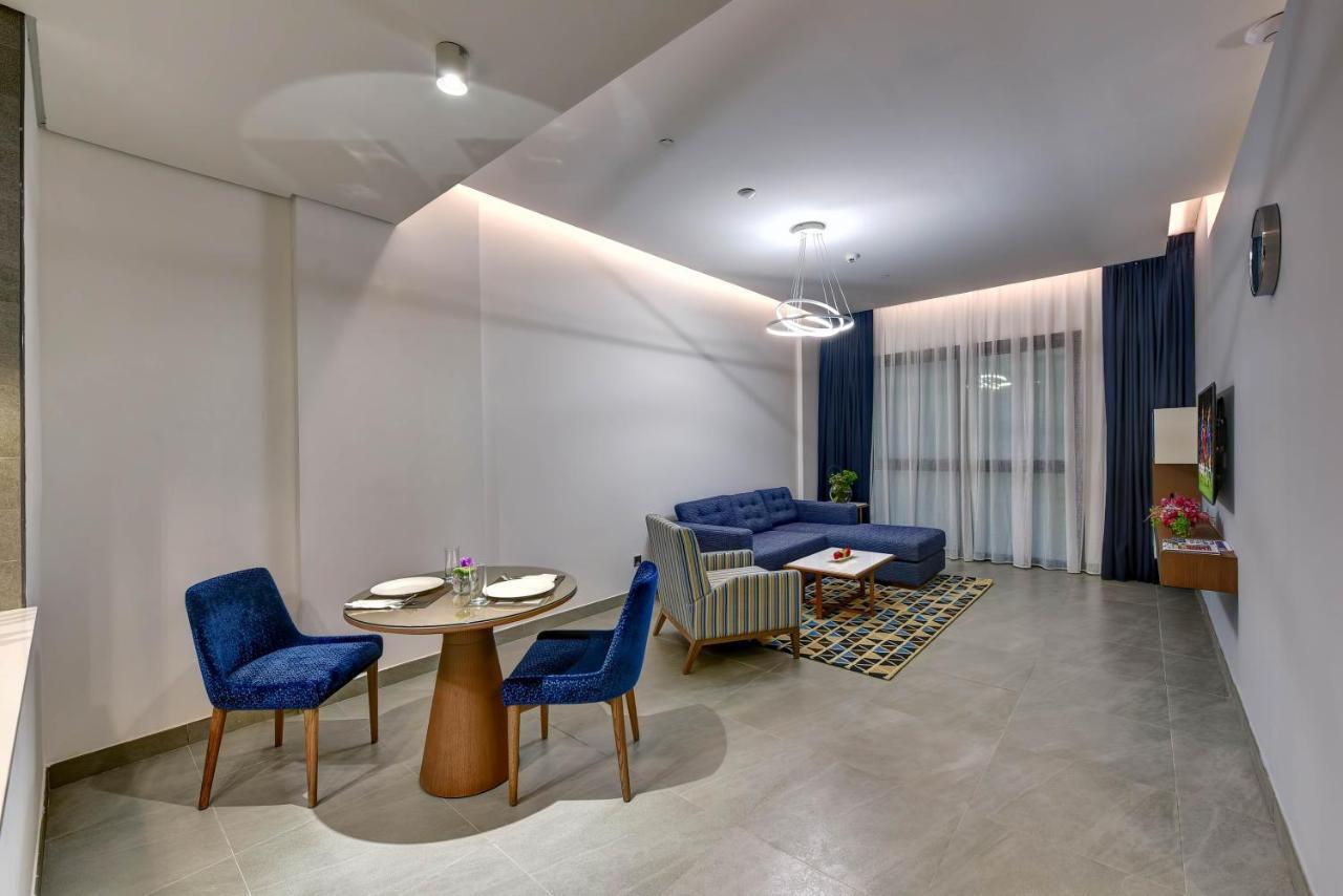 Abar Hotel Apartments Dip-1 Dubai Bagian luar foto