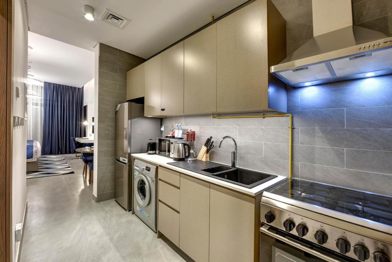 Abar Hotel Apartments Dip-1 Dubai Bagian luar foto