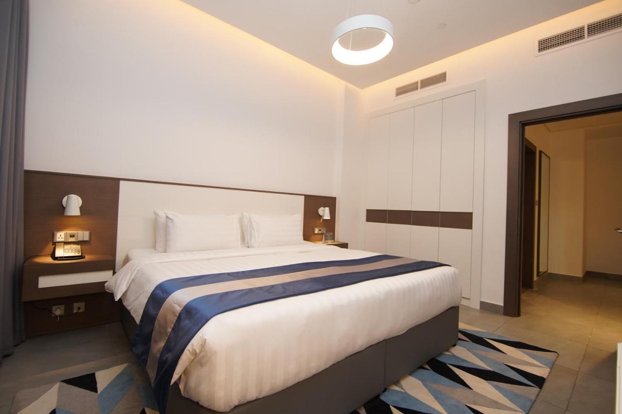 Abar Hotel Apartments Dip-1 Dubai Bagian luar foto