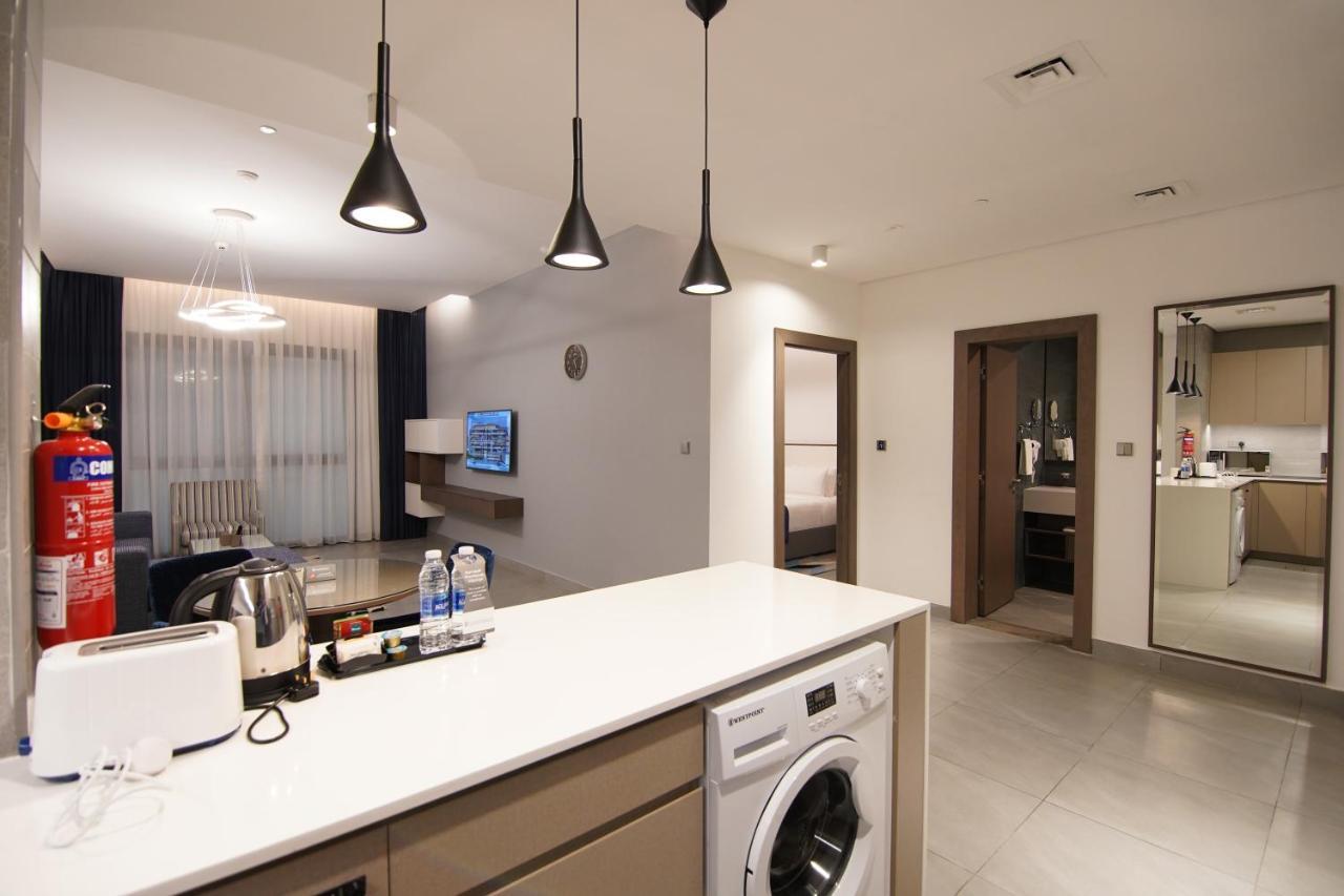 Abar Hotel Apartments Dip-1 Dubai Bagian luar foto