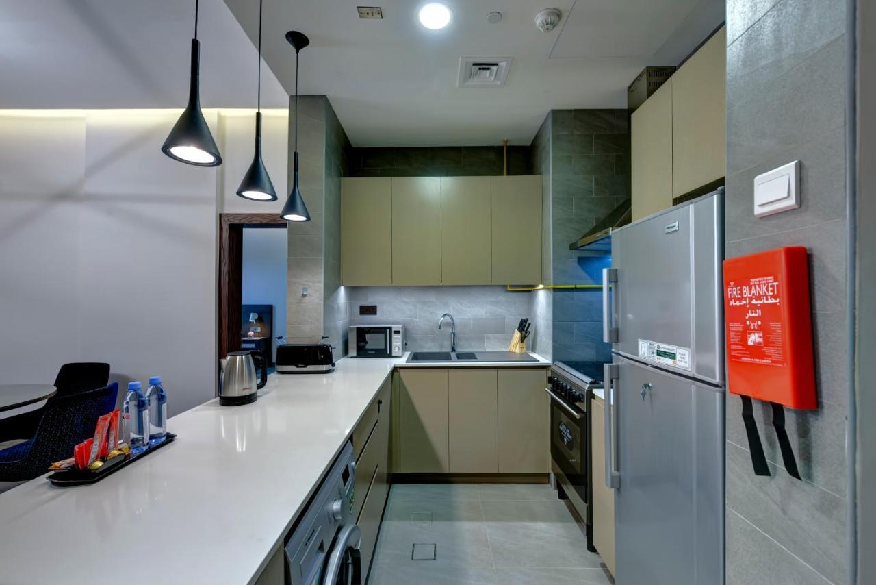 Abar Hotel Apartments Dip-1 Dubai Bagian luar foto