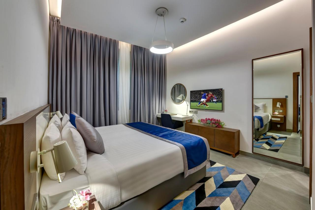 Abar Hotel Apartments Dip-1 Dubai Bagian luar foto