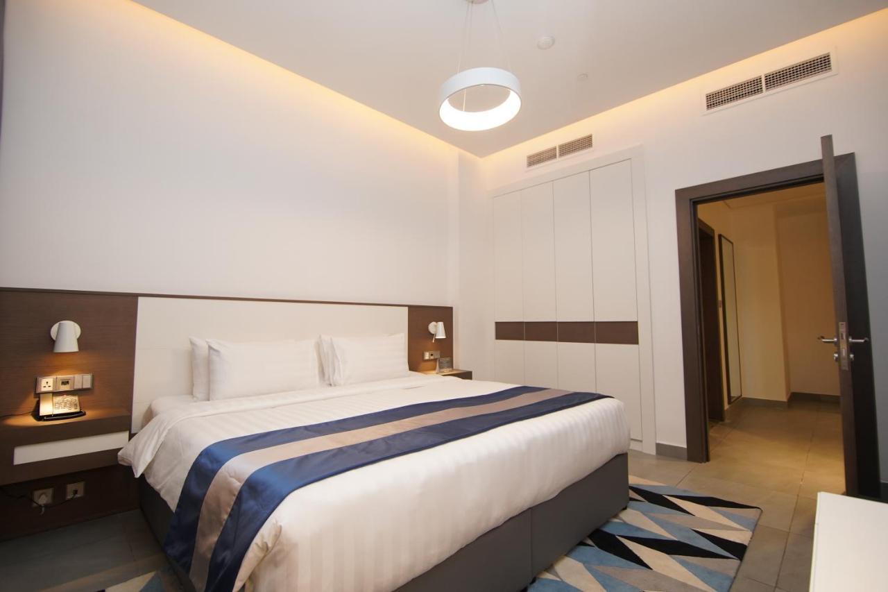 Abar Hotel Apartments Dip-1 Dubai Bagian luar foto