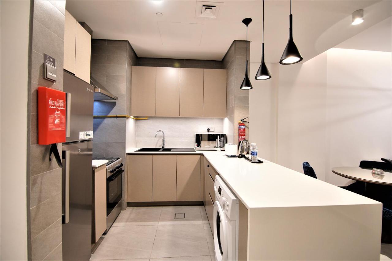 Abar Hotel Apartments Dip-1 Dubai Bagian luar foto